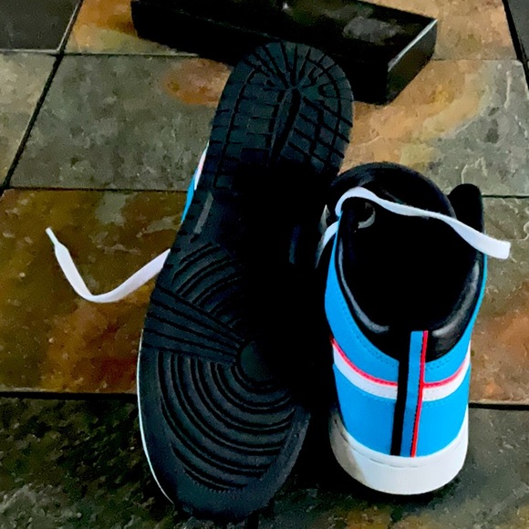 Jordan Air 1  Mid Game Time GS - Picture 1 of 2